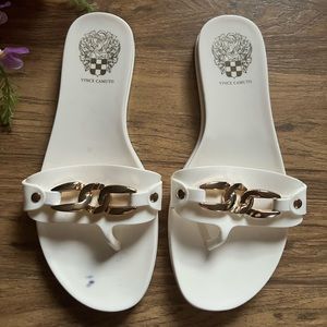 ⭐️ Vince Camuto sandals ⭐️